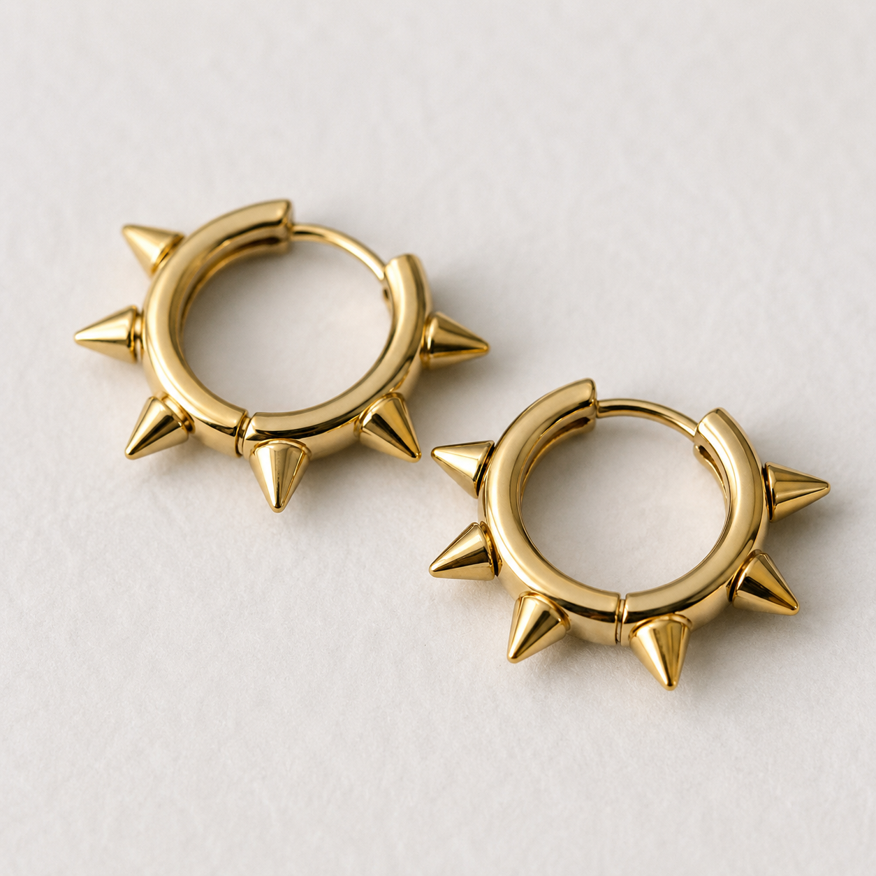 Pendientes Spike Riot de ALMADIVERSA, imagen principal