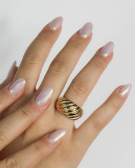 Anillo Nuru de ALMADIVERSA, vista alternativa