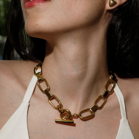 Collar Interlinked Gold de ALMADIVERSA, vista alternativa
