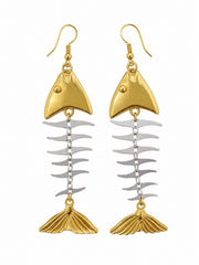 Pendientes Fishbone Maxi de acero inoxidable dorado con diseño de espina de pescado y cola de pez.