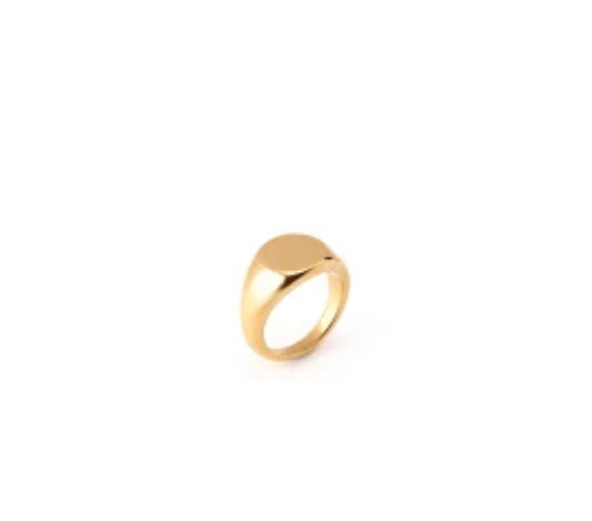 Anillo Bold Seal de ALMADIVERSA, vista alternativa