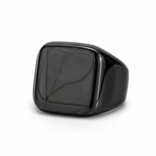 Anillo Night Shift pavonado negro, detalle del acabado
