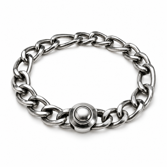 Pulsera Atlas sobre fondo blanco