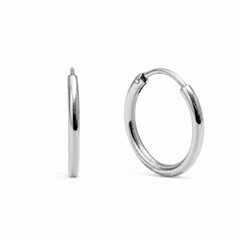 Pendientes Basic 12 plateados, pareja de aros lisos de 12 mm con cierre de clic