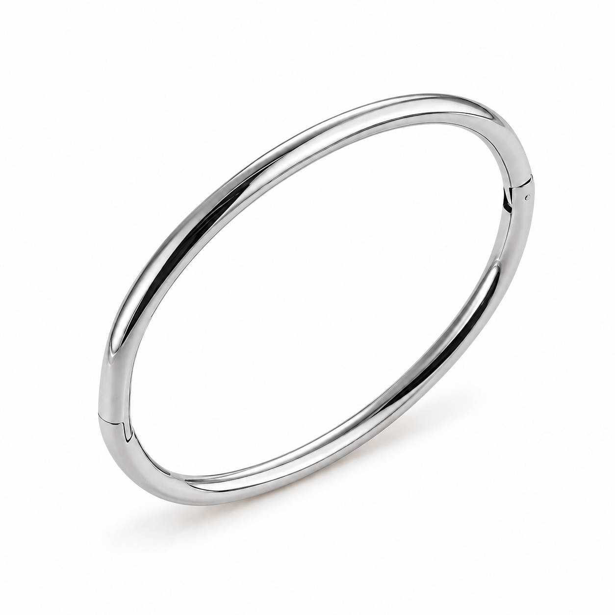 Brazalete Nexo plateado de acero, forma ovalada y apertura lateral
