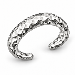 Brazalete Rift abierto con relieve geométrico, vista en perspectiva