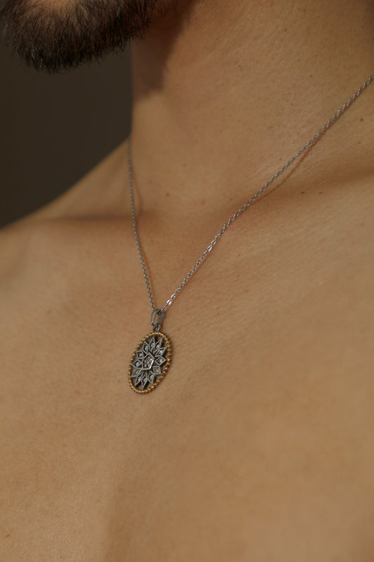 Collar Hexa Halo de ALMADIVERSA, vista alternativa