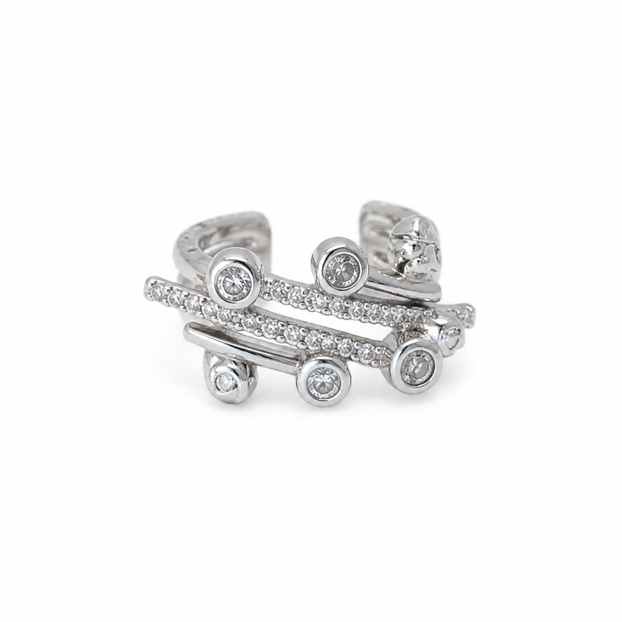 Ear cuff Frequency plateado de acero 316L con barras y cristales